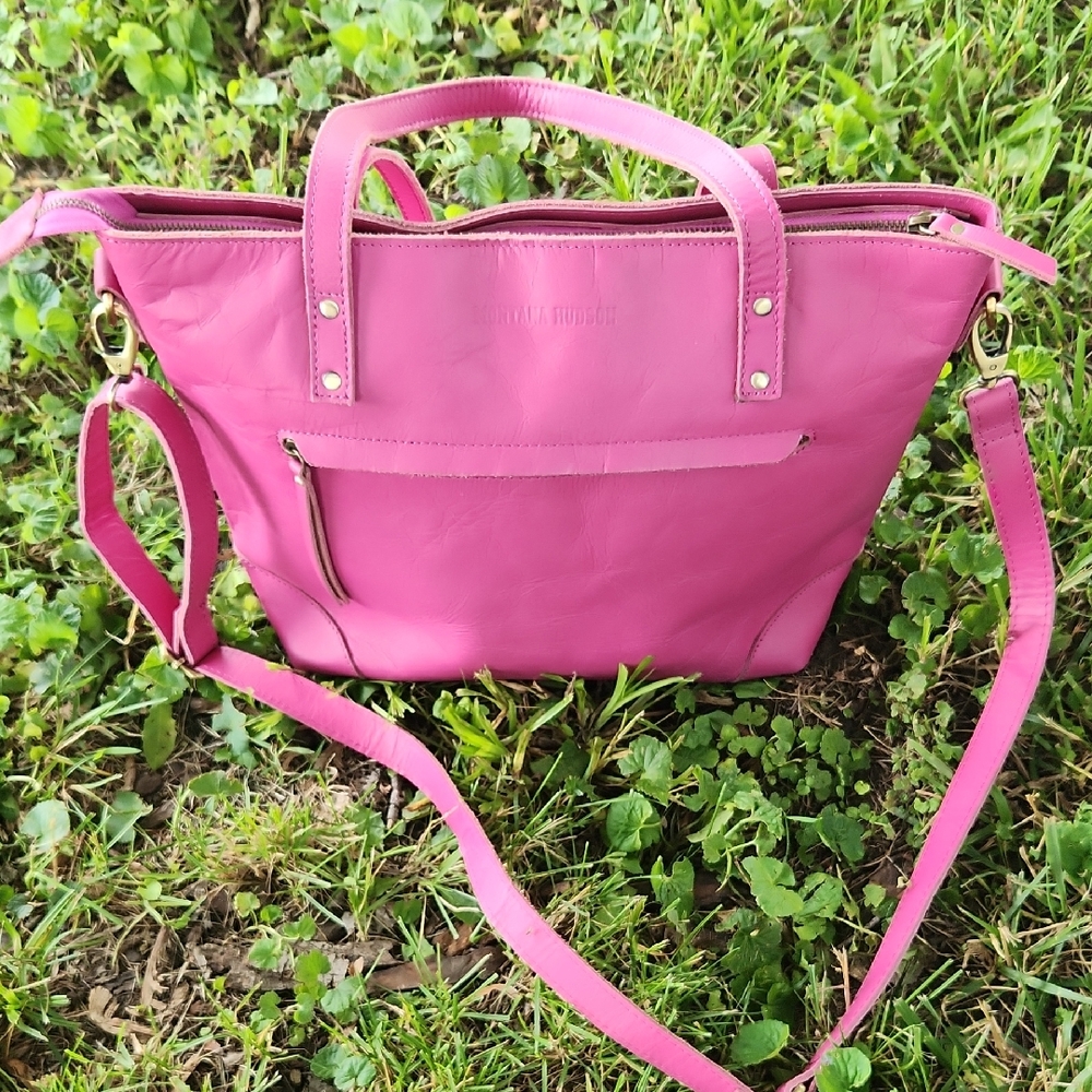 Vibrant Pink Tote with Versatile Carrying Options